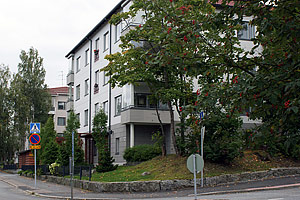 Marttilankadulla Hongiston kulmassa.